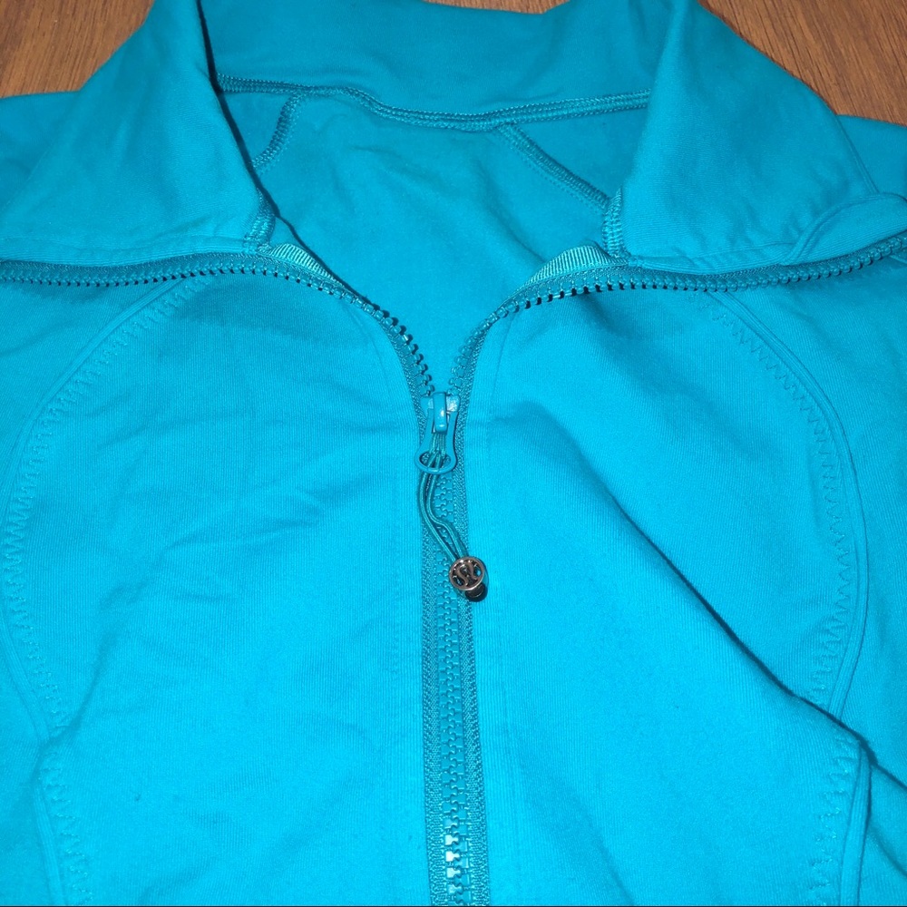 Lululemon Define Jacket - Picture 3 of 4